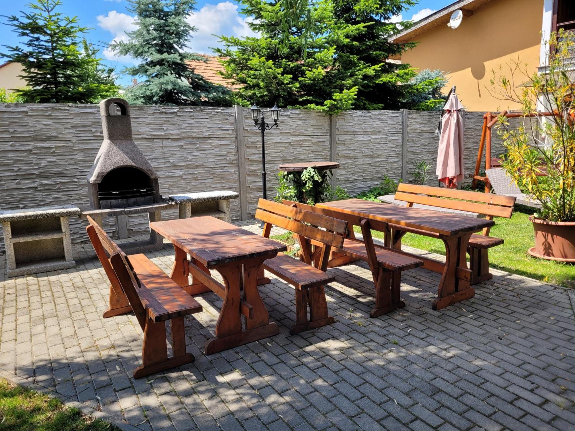 Penzion Korzo Sturovo Luaran gambar