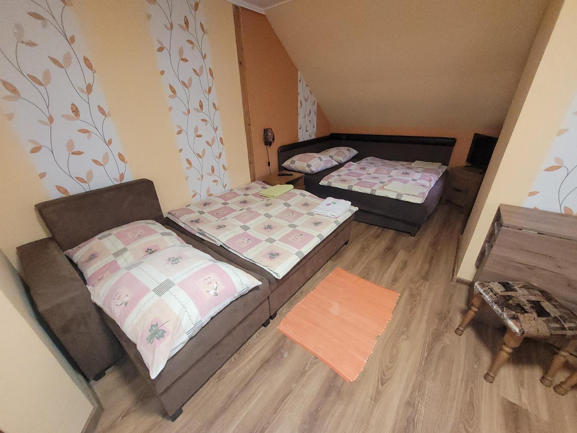 Penzion Korzo Sturovo Luaran gambar